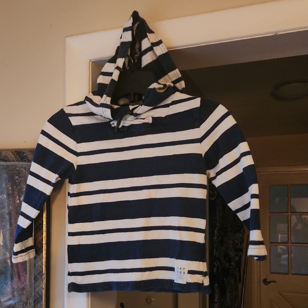M31 Nautical Navy & White Striped Hoodie. Hounds tooth button 100% cotton